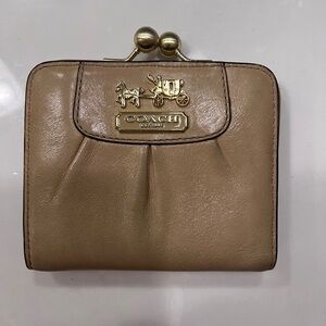 Vintage Coach Tan Leather Women's Wallet
